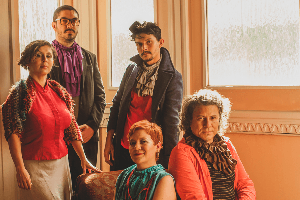 Elena y la Orquesta Lunar
