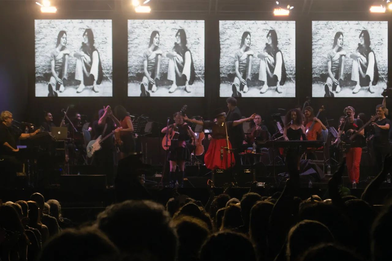 Hilda Lizarazu presentó Hilda Canta Charly en el Ciclo Otoño Polifónico de Río Cuarto
