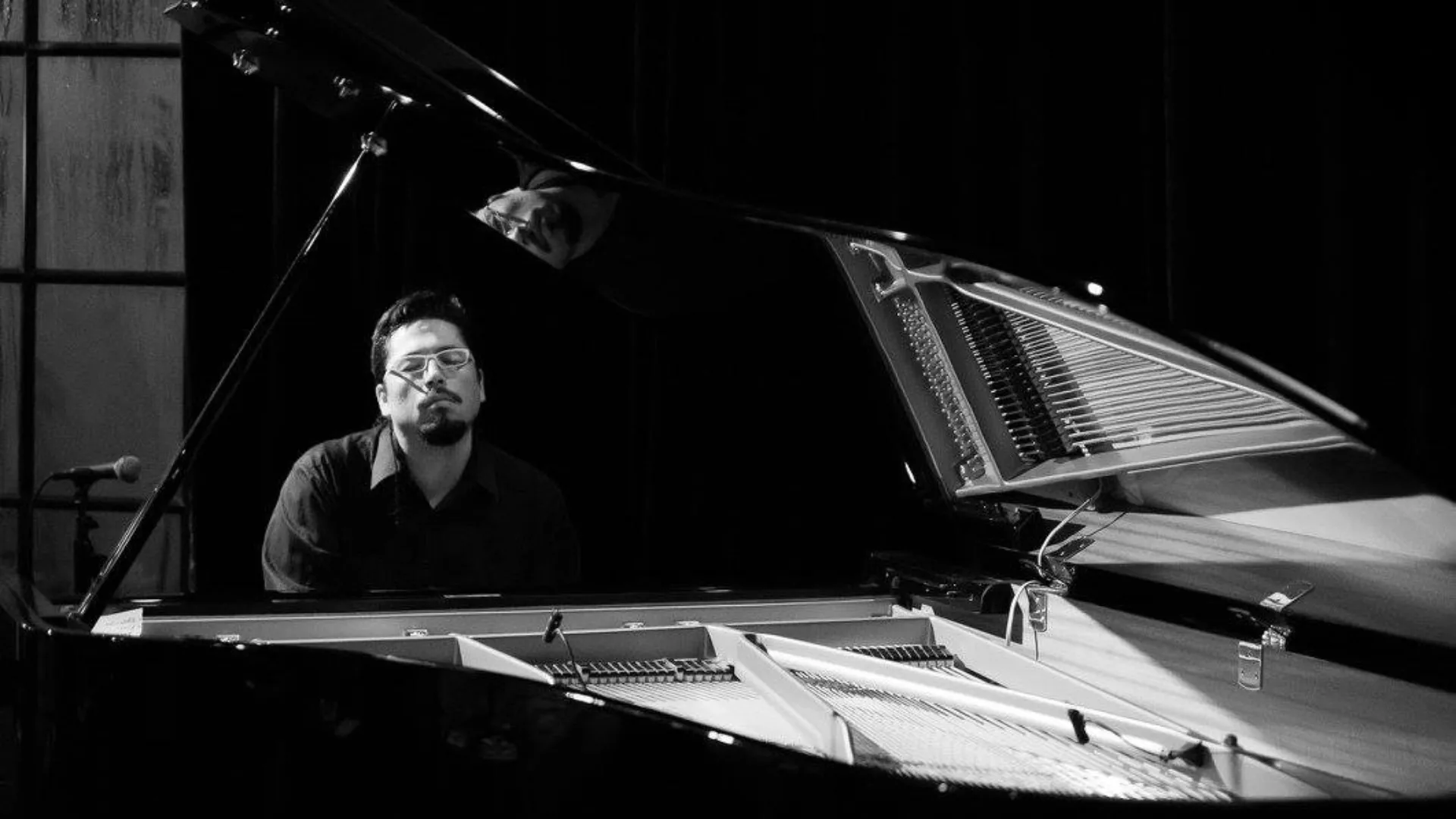 Orion Lion, pianista de la Orion Lion Swiss Brotherhood