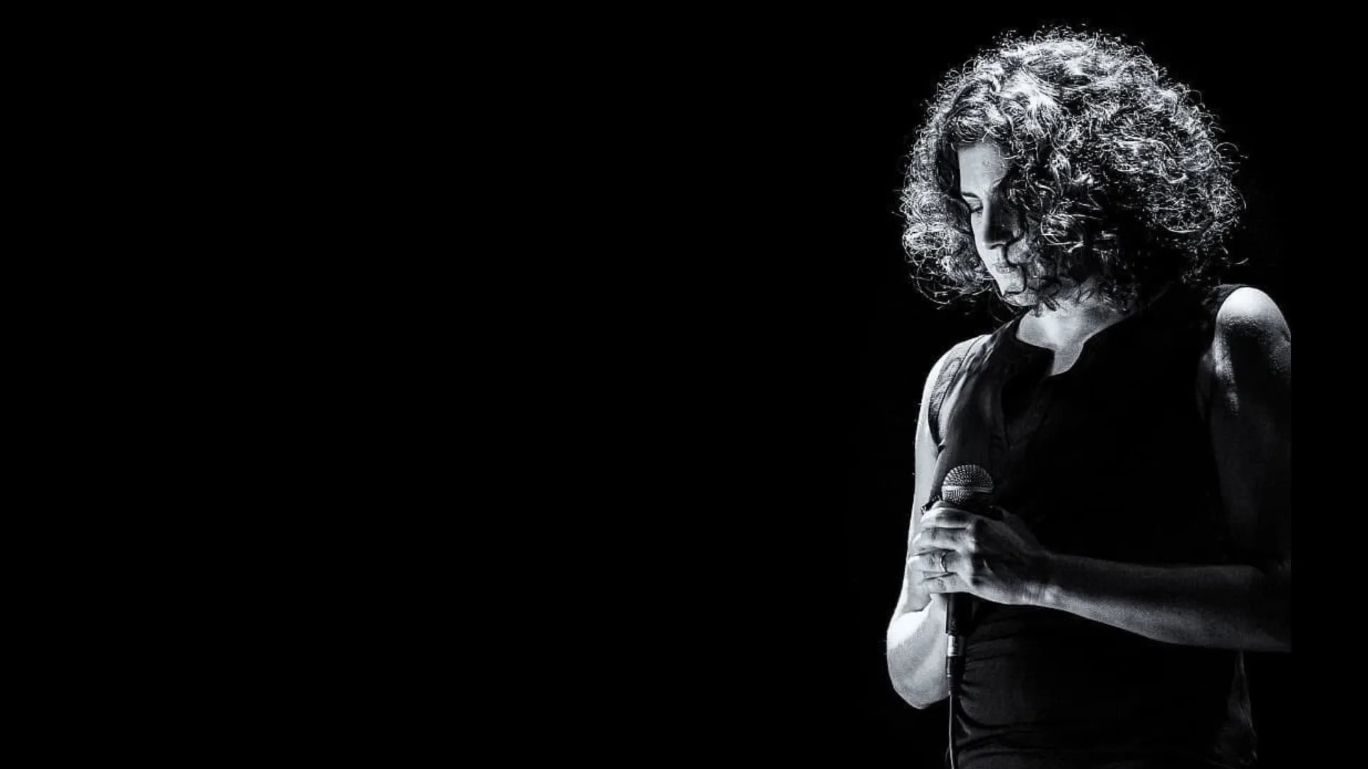 La cantante Mery Murúa en escena